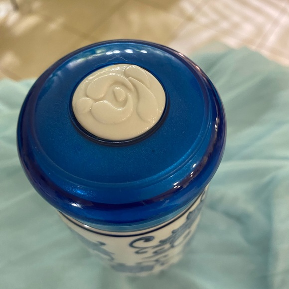 CHINESE PORCELAIN TEA INFUSER W/LID - Picture 3 of 4